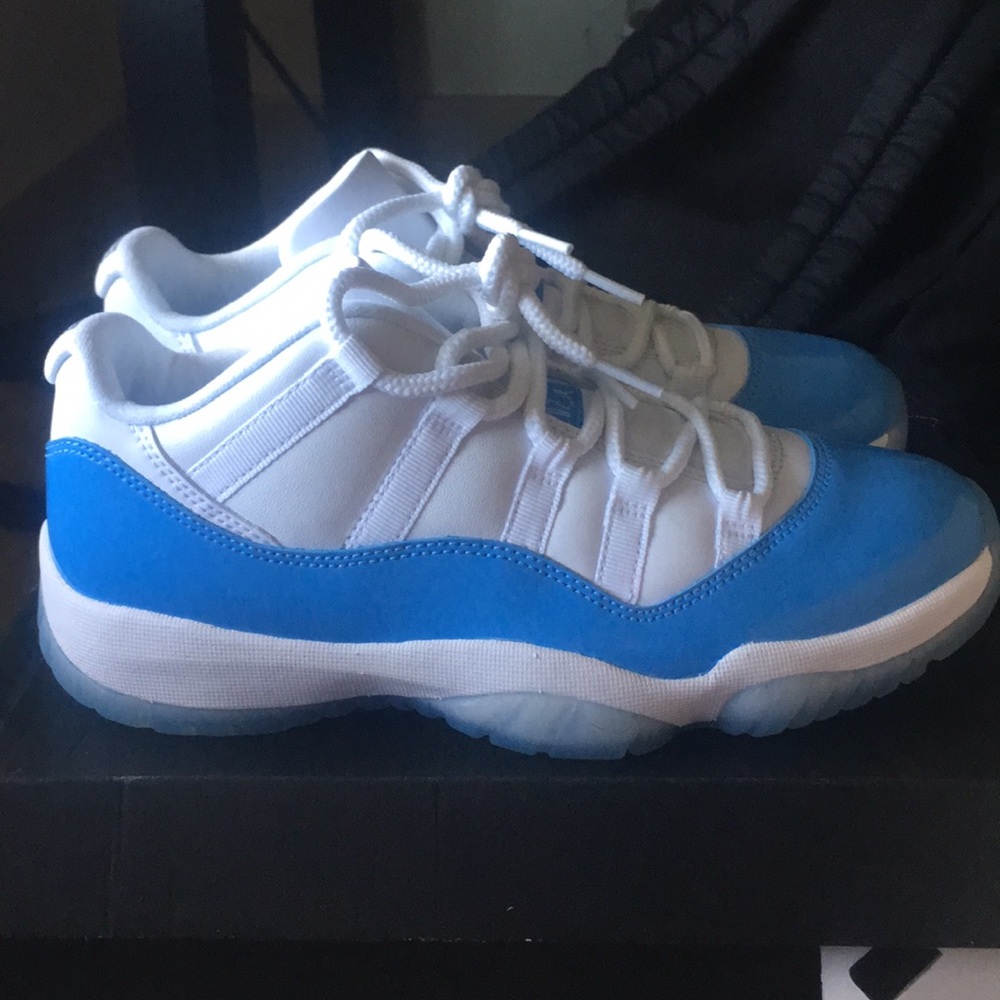 Air Jordan 11 Retro Low